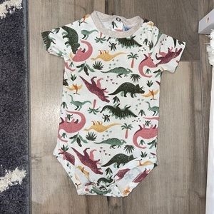 Dinosaur onesie, size 6-9m